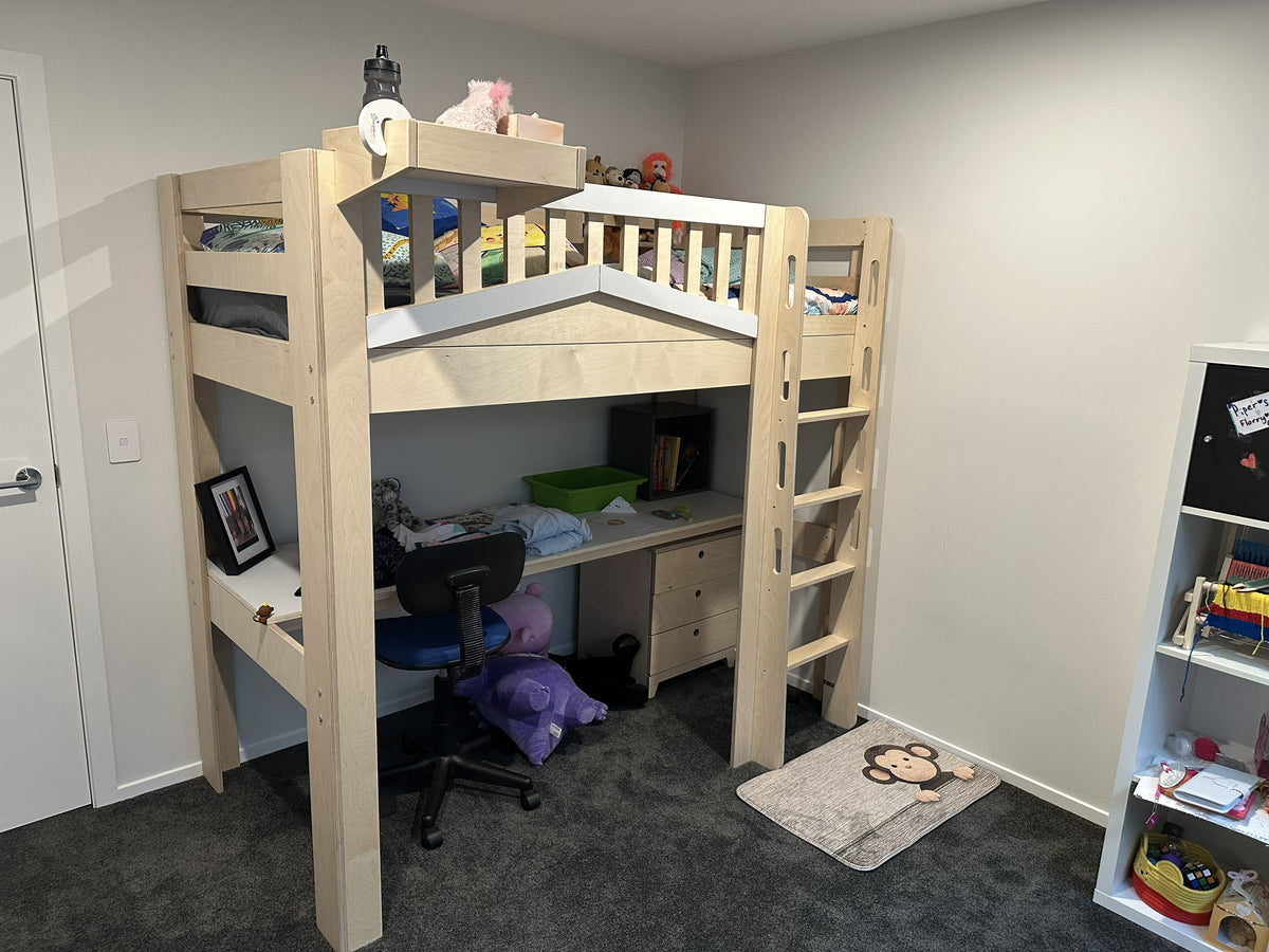 Magic of Wood loft bed in a real customer bedroom