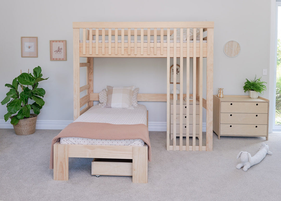 Scandinavia L-shaped Bunk Bed PINE