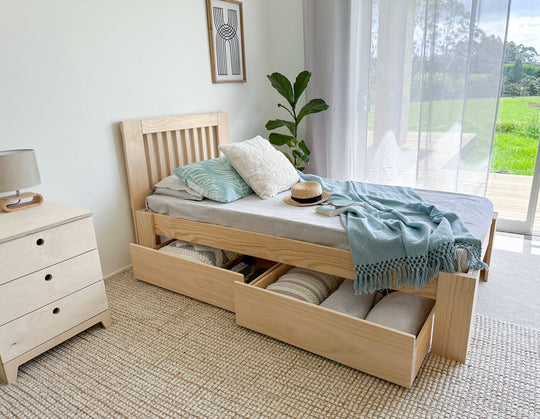 Scandi bed PINE