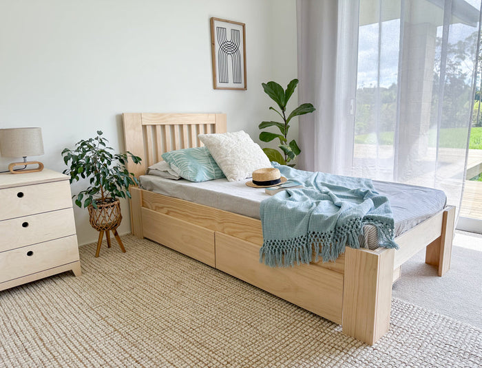 Scandi bed PINE