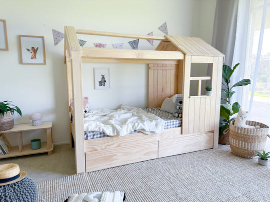 Holiday house bed PINE