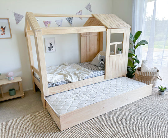 Holiday house bed PINE