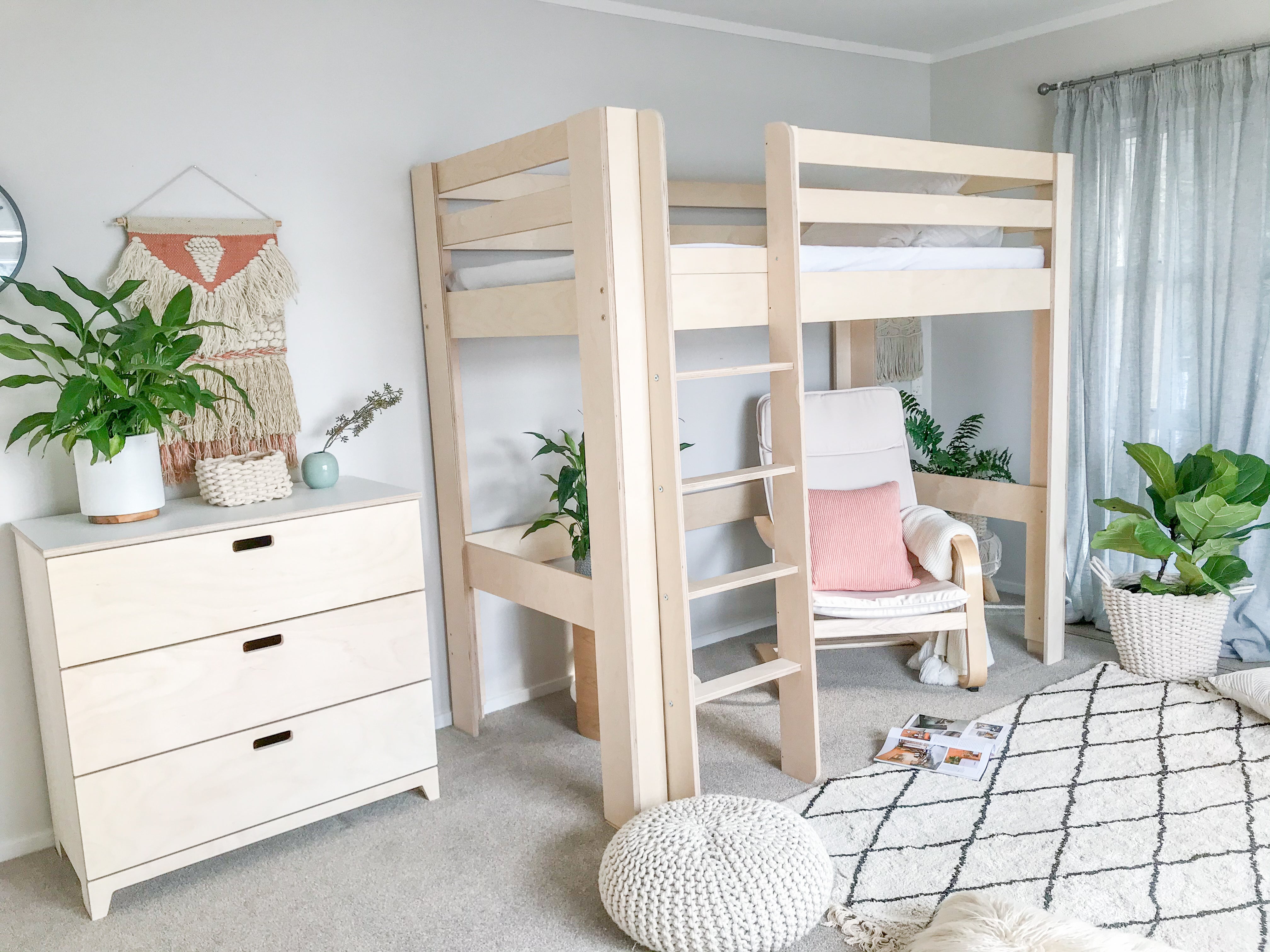 Classic Loft bed