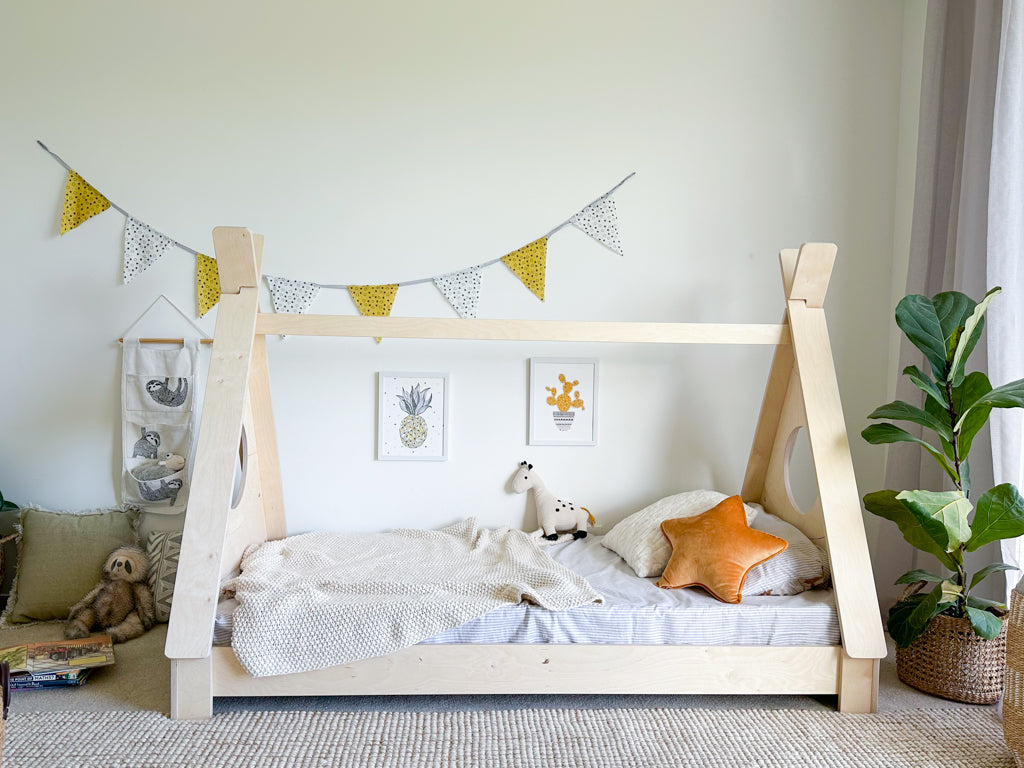 Teepee Canopy floor bed