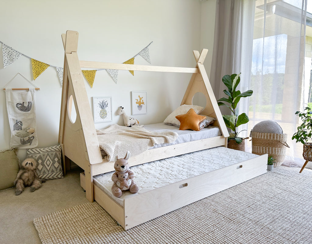 Teepee canopy bed