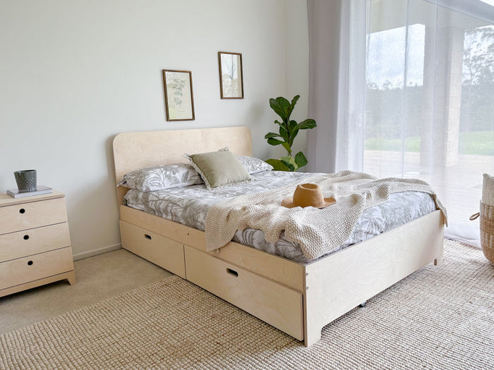 Solid bed