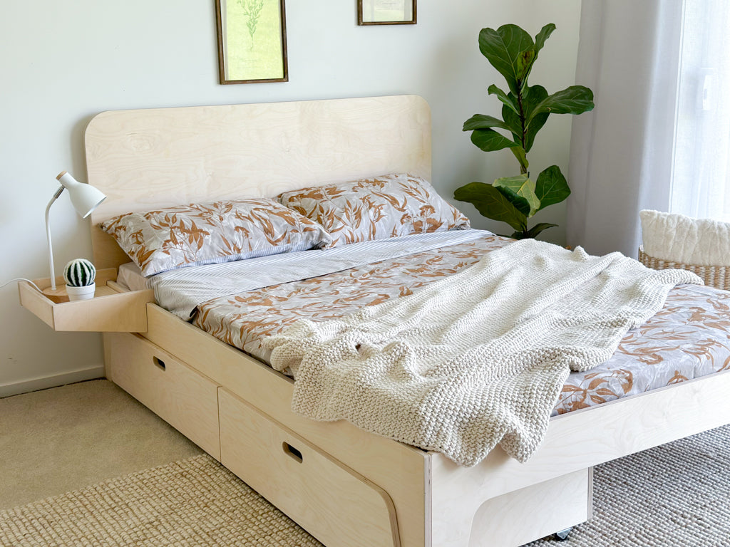 Solid Elegant bed