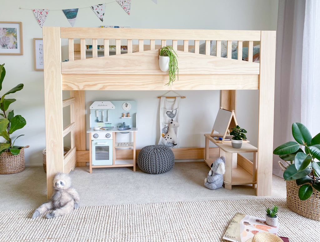 Cozy LOW loft bed PINE