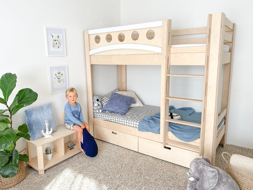 Marine bunk bed