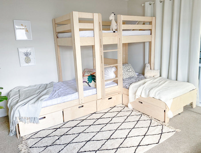 Classic L-shaped Triple bunk bed